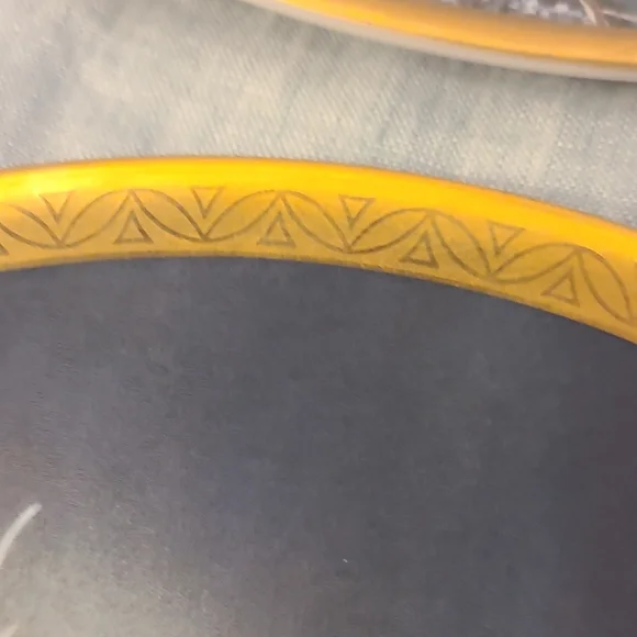 Lenox Fine Ivory China Plate with Gold Accents - Picture 12 of 12